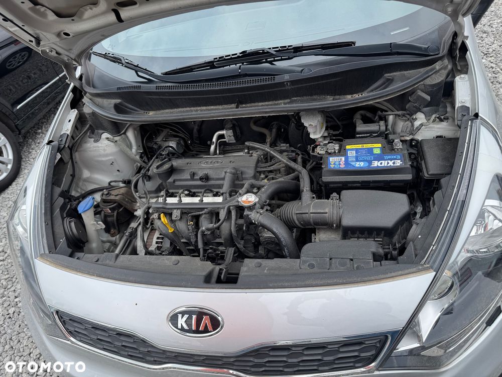 Kia Rio - 10