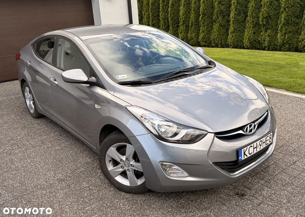 Hyundai Elantra 1.6 Style - 4