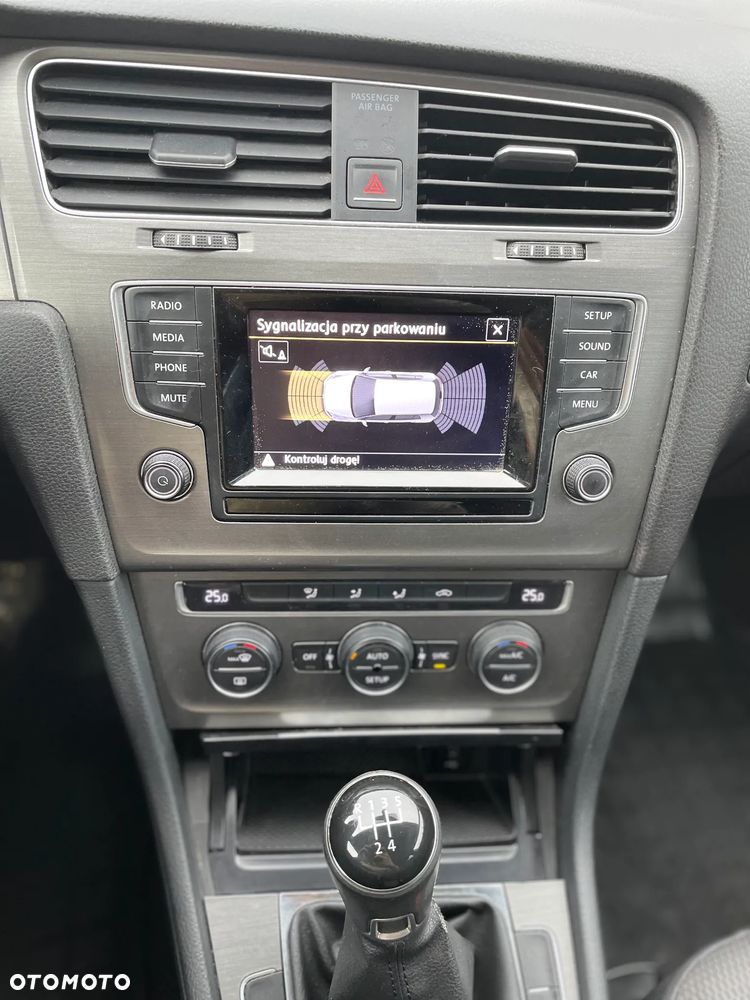Volkswagen Golf 1.6 TDI BlueMotion Trendline - 11