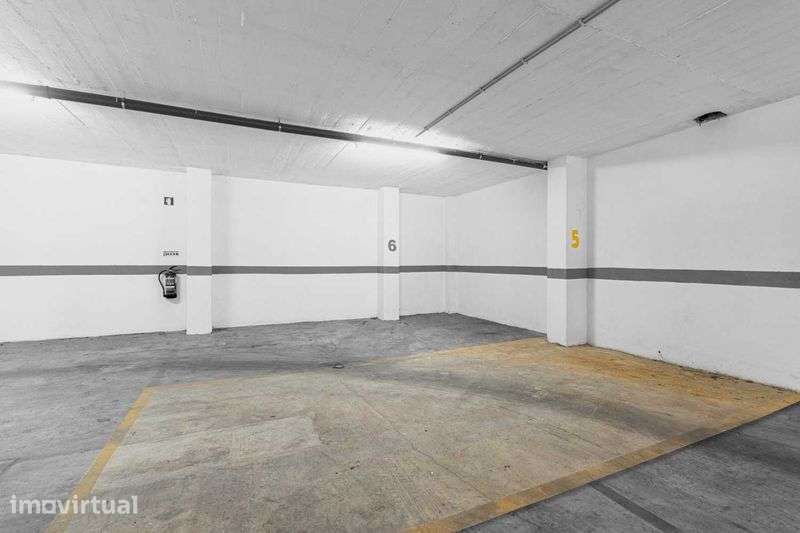 Lugares de Garagem para Arrendamento — Avenida do Brasil, São Marcos - Grande imagem: 3/12