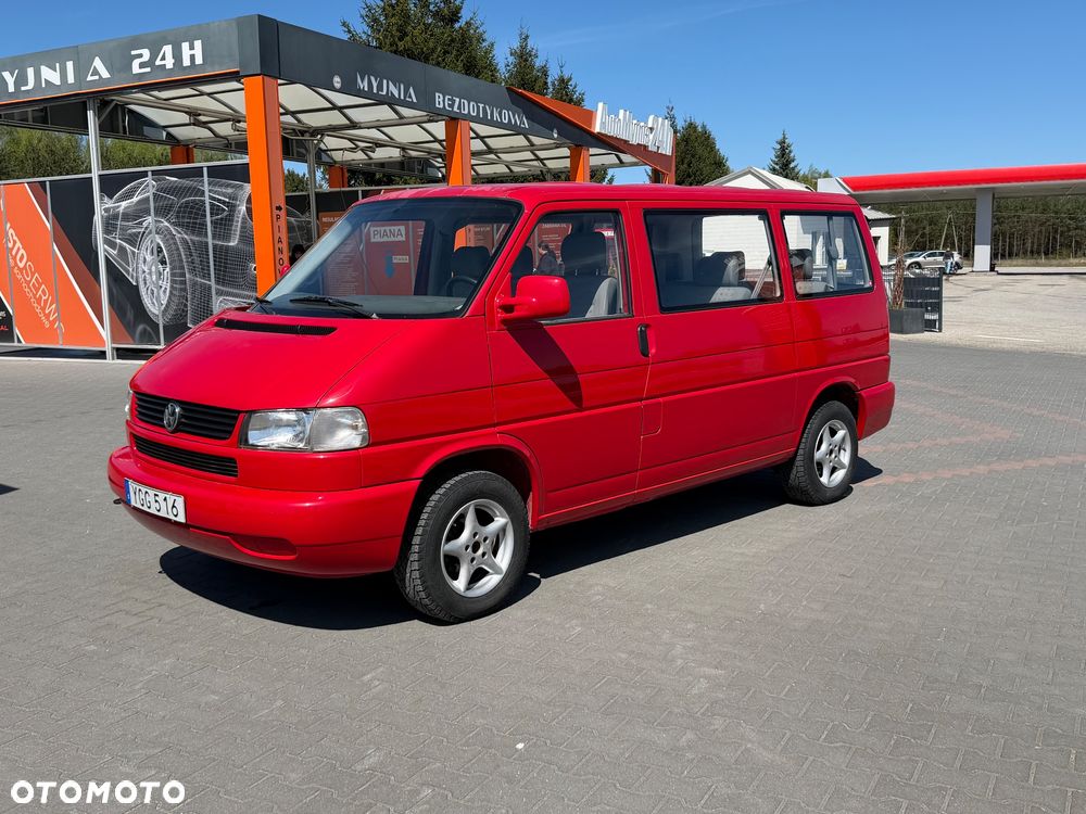 Volkswagen Transporter - 1
