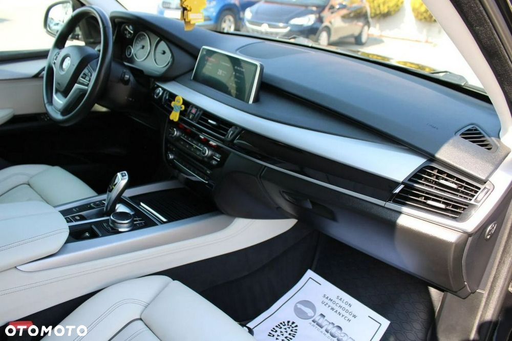 BMW X5 xDrive30d - 29