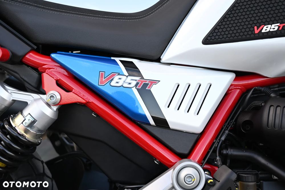 Moto Guzzi V85 - 13