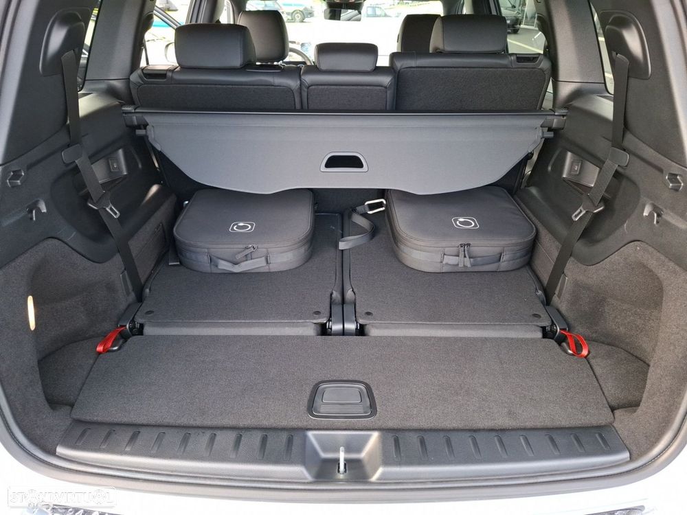 Mercedes-Benz EQB 250 AMG Line - 28