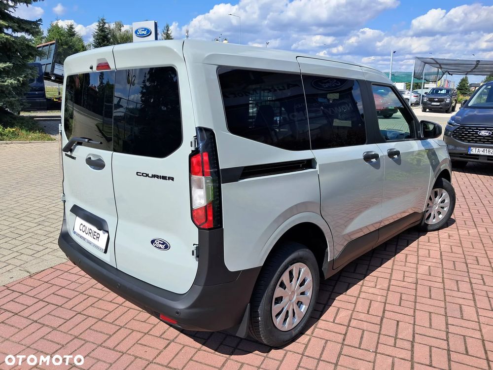 Ford Transit Courier Trend - 13
