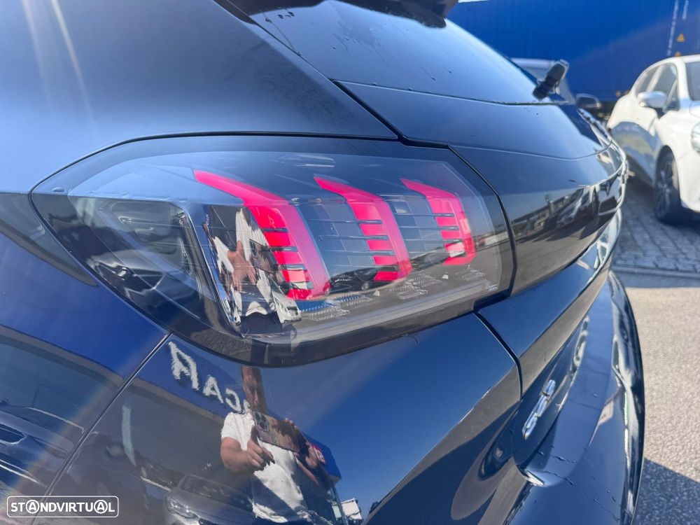 Peugeot 208 1.2 PureTech Allure EAT8 - 7