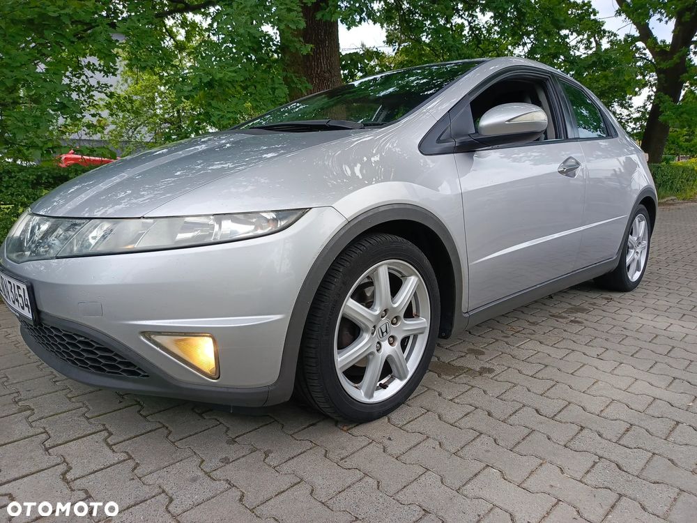 Honda Civic 1.8 Comfort - 18