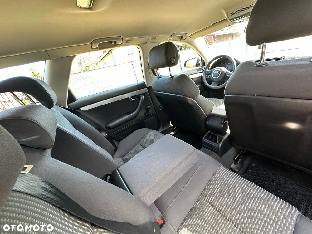 Audi A4 Avant 2.0 TDI - 12