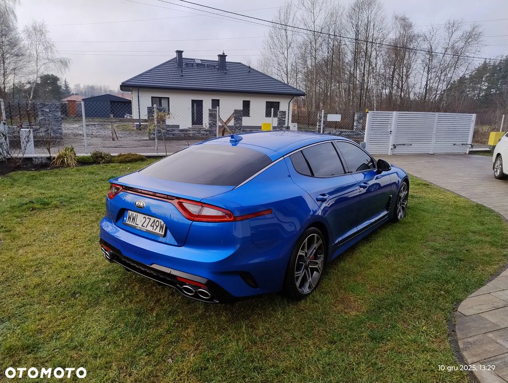Kia Stinger - 4