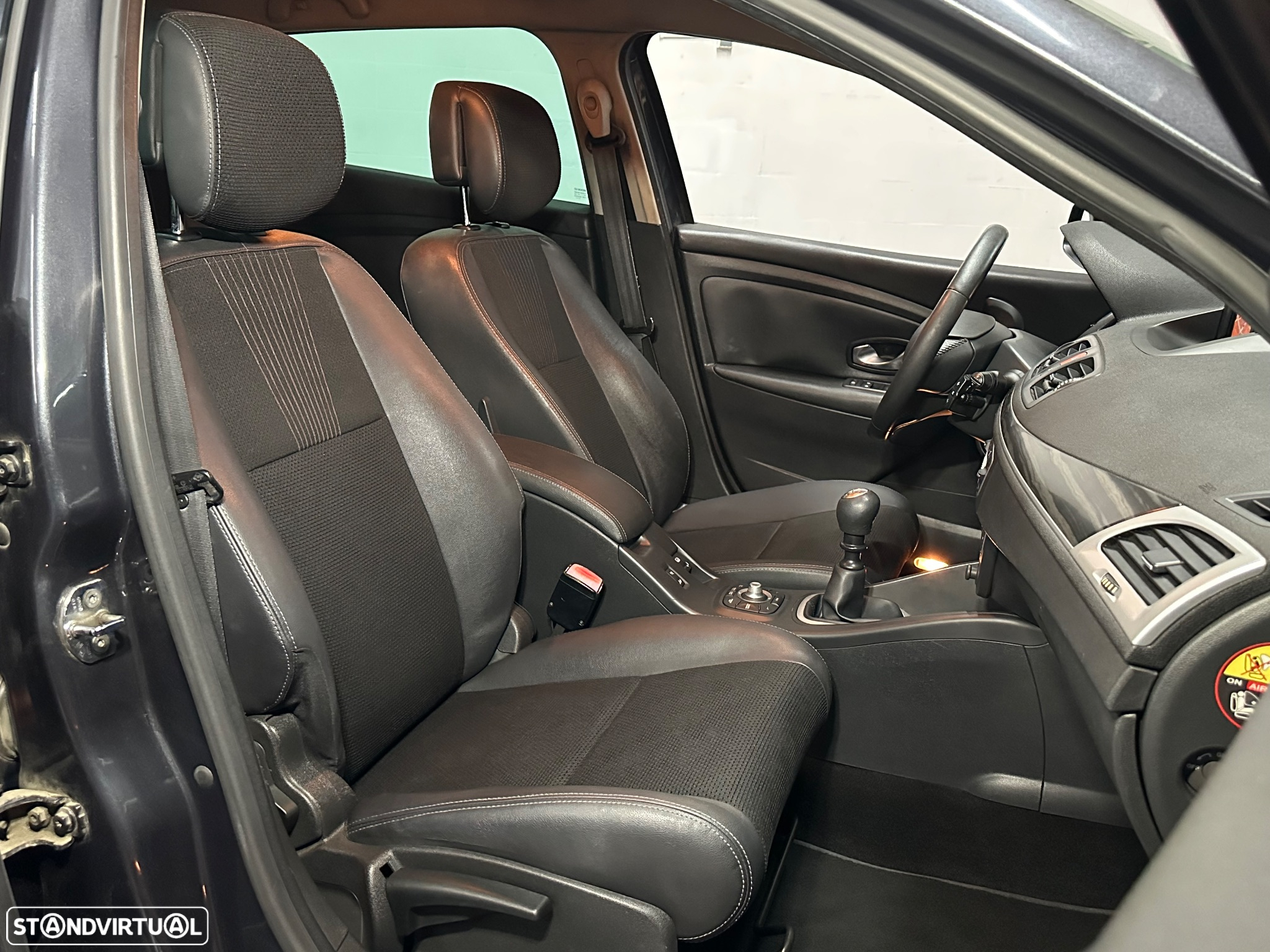 Renault Mégane Sport Tourer 1.5 dCi Dynamique S - 11