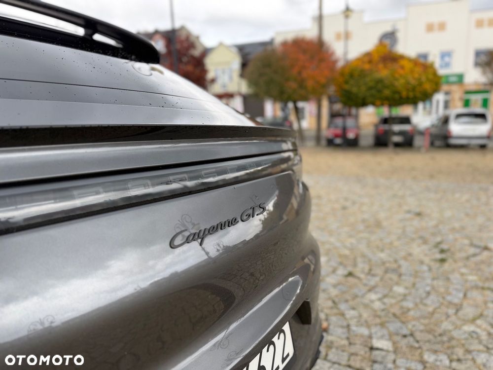 Porsche Cayenne - 18