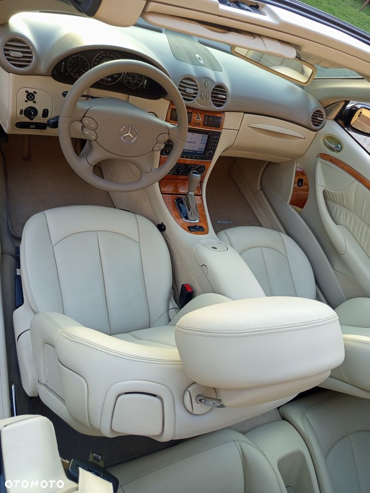 Mercedes-Benz CLK - 6