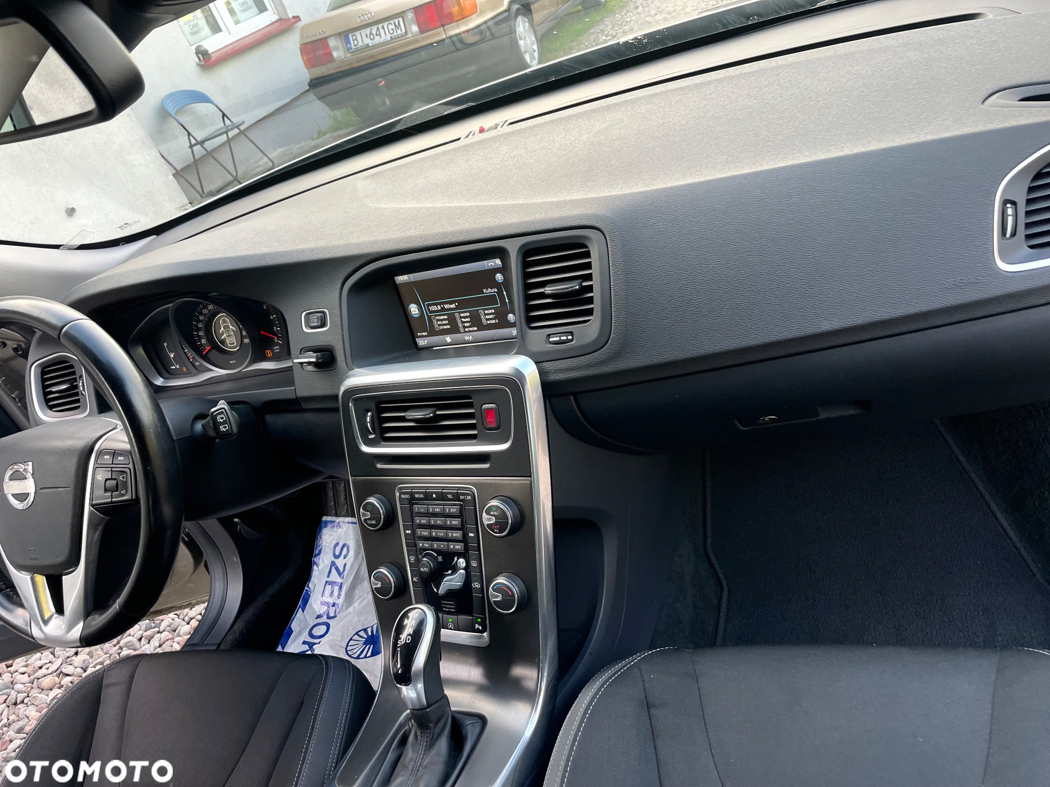 Volvo V60 D3 Geartronic Momentum - 16