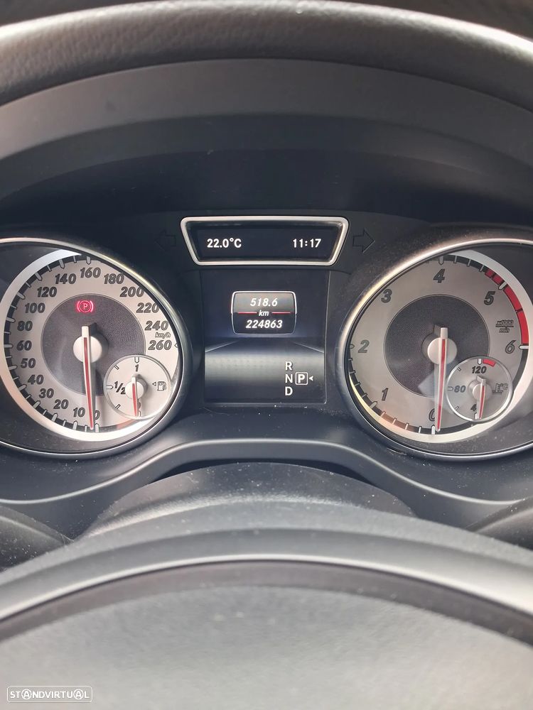 Mercedes-Benz CLA 200 d Shooting Brake Urban Aut. - 10