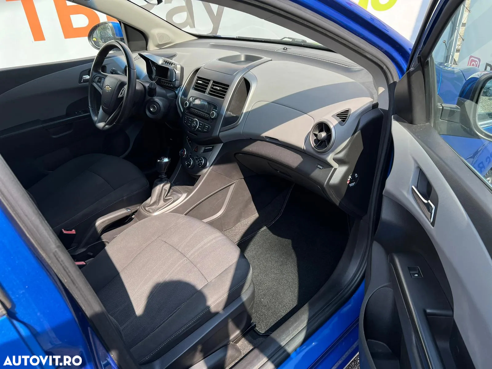 Chevrolet Aveo 1.6 LTZ - 26