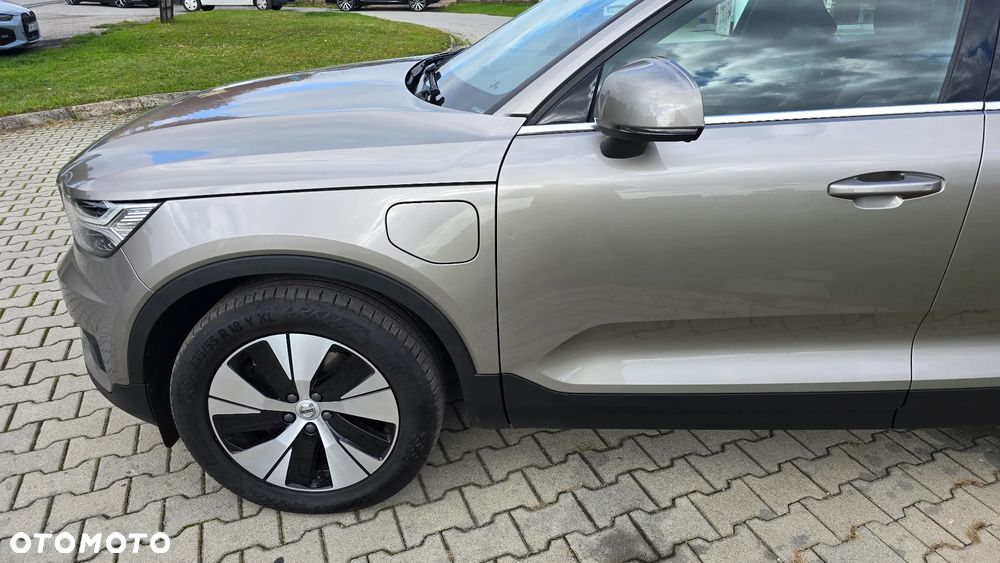 Volvo XC 40 T5 Plug-In Hybrid Momentum Pro - 32