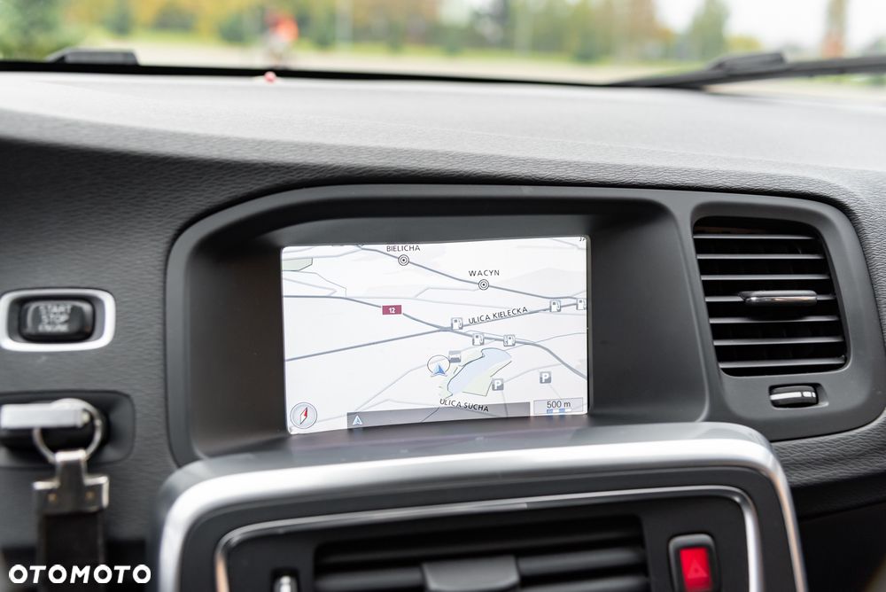 Volvo S60 D5 AWD Geartronic RDesign - 34