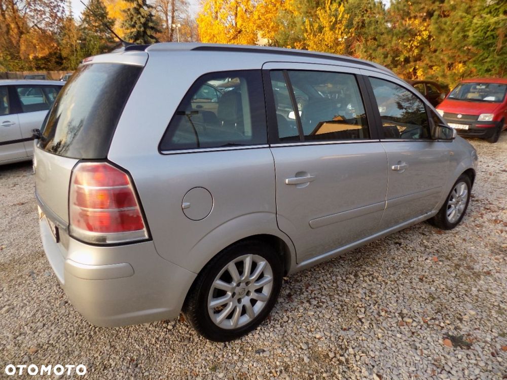 Opel Zafira - 3