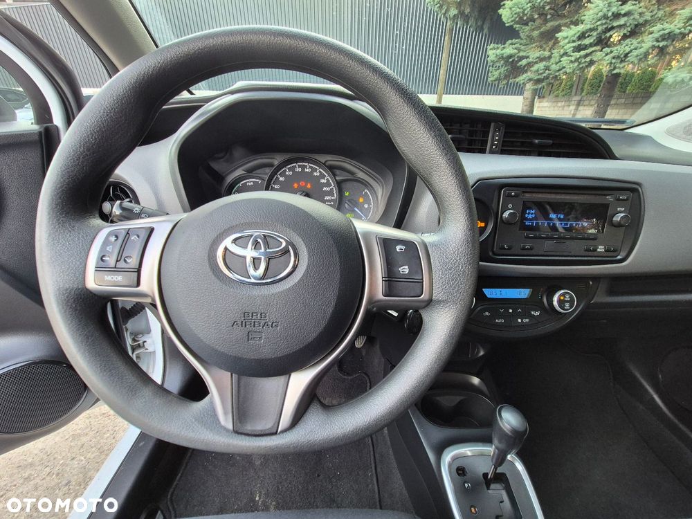 Toyota Yaris - 7