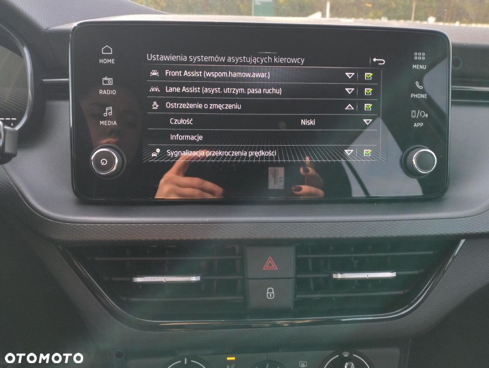 Skoda Scala 1.0 TSI Essence - 26