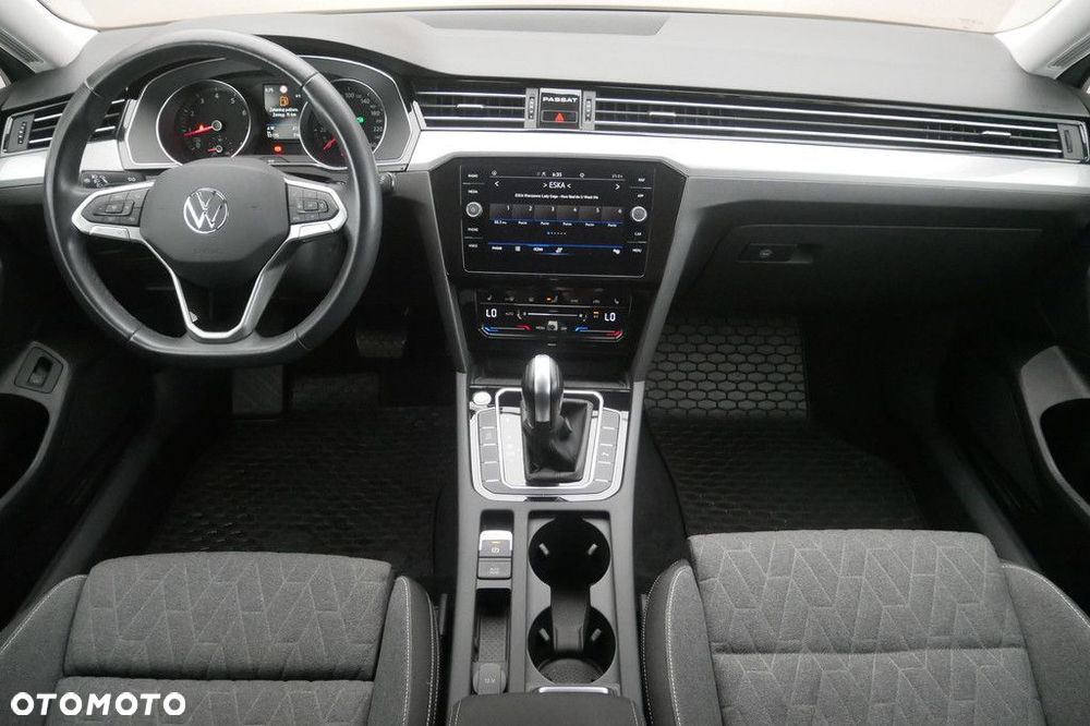 Volkswagen Passat Variant 2.0 TSI Business DSG - 8