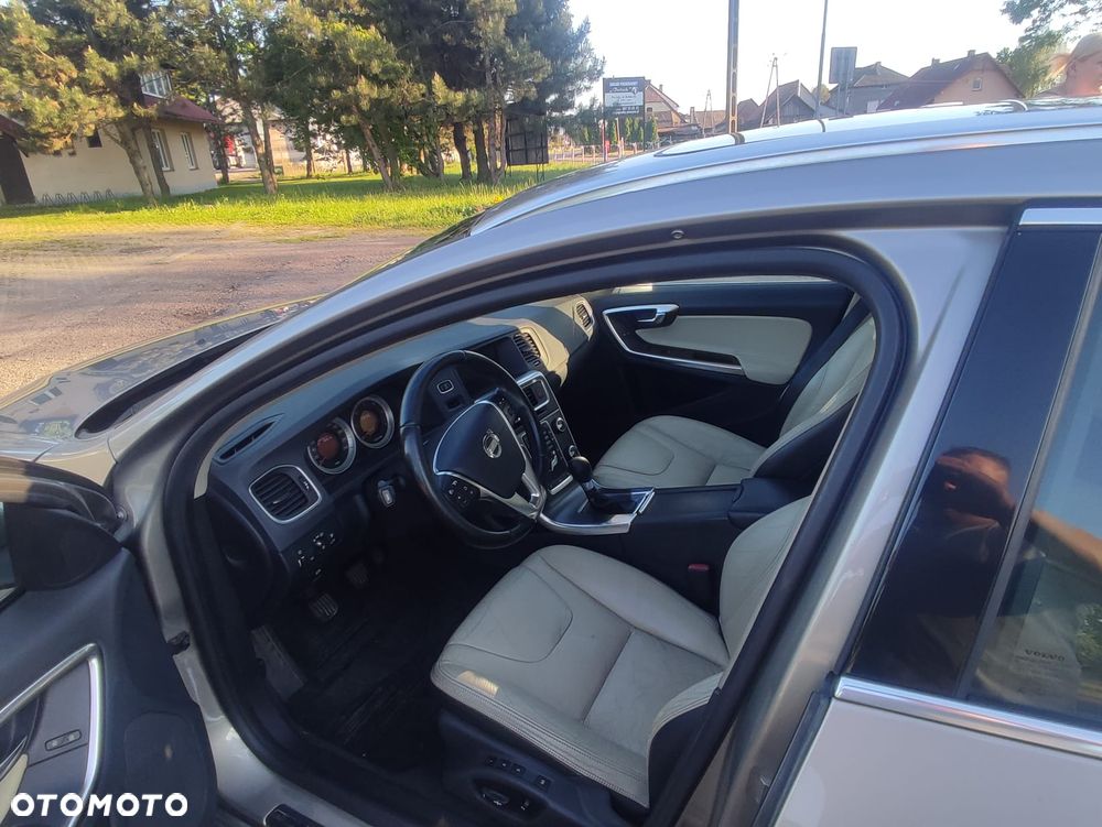 Volvo V60 D4 Edition - 8