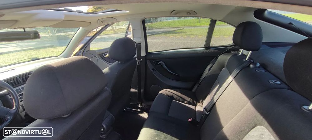 SEAT Leon 1.9 TDI Top Sport - 23