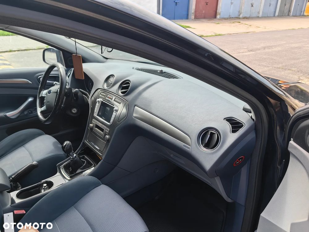 Ford Mondeo 1.8 TDCi Titanium - 8