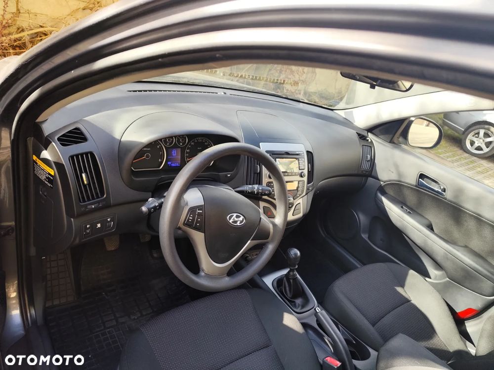 Hyundai i30 1.4 Comfort - 12