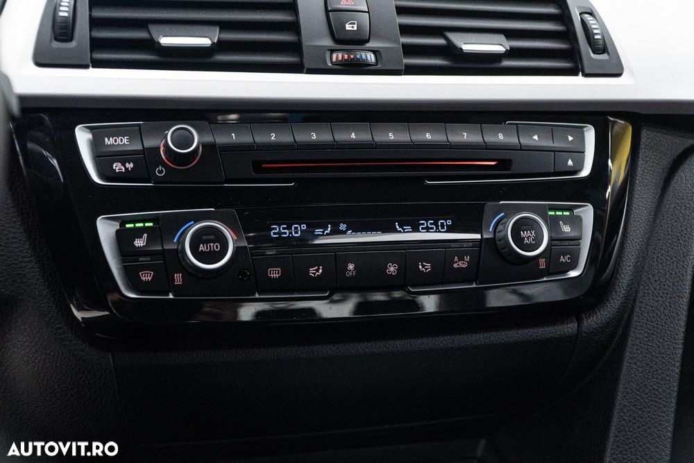 BMW Seria 3 318d Aut. Advantage - 12