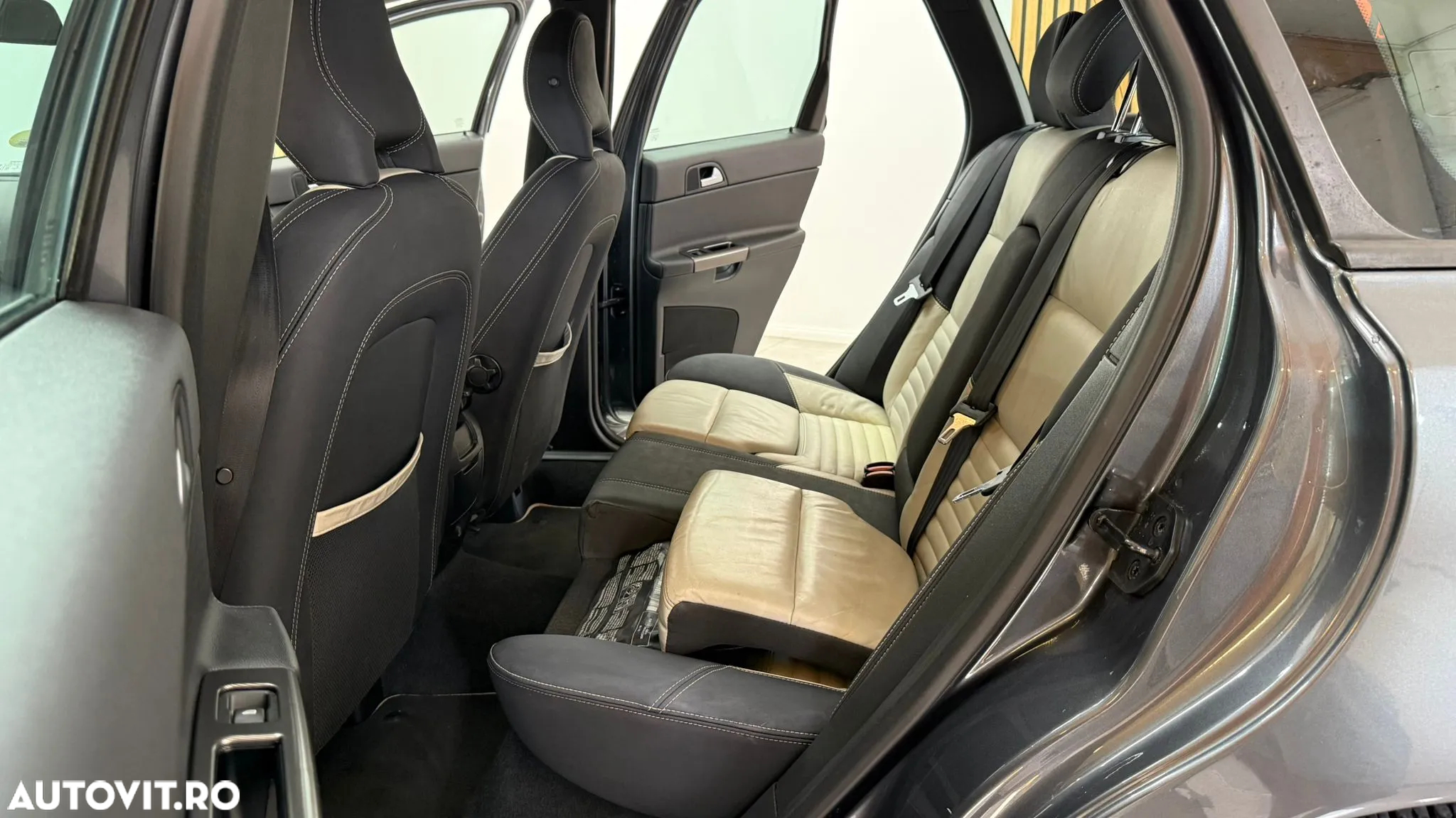 Volvo V50 D2 Rdesign - 16