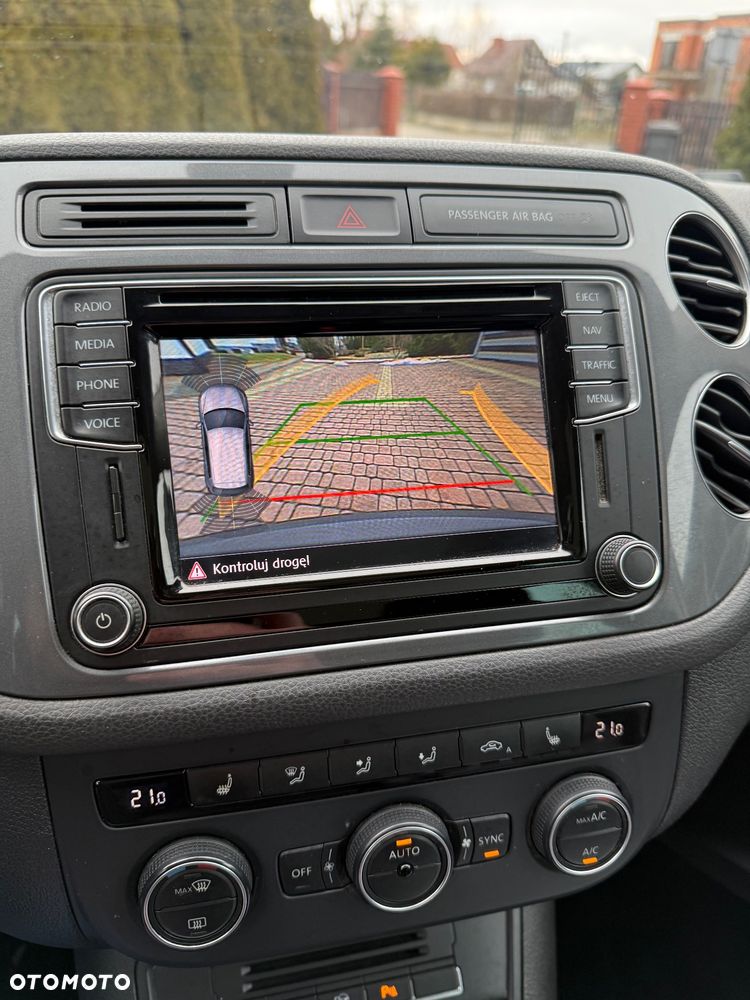 Volkswagen Tiguan 2.0 TDI SCR 4MOTION BlueMotion Technology DSG Track & Style - 29