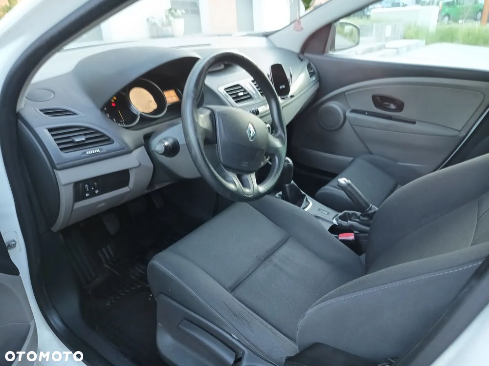 Renault Megane - 10