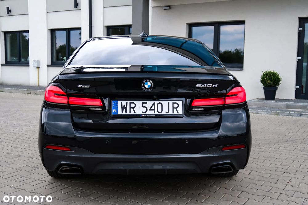 BMW Seria 5 540d xDrive mHEV M Sport sport - 15