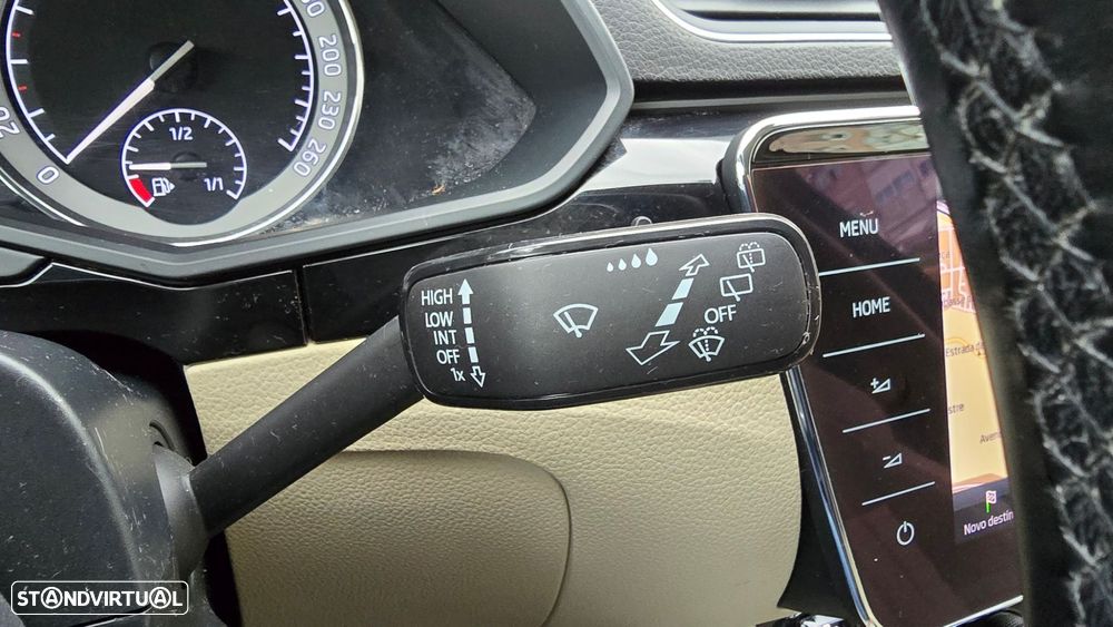 Skoda Superb Break 2.0 TDI Laurin&Klement DSG - 18