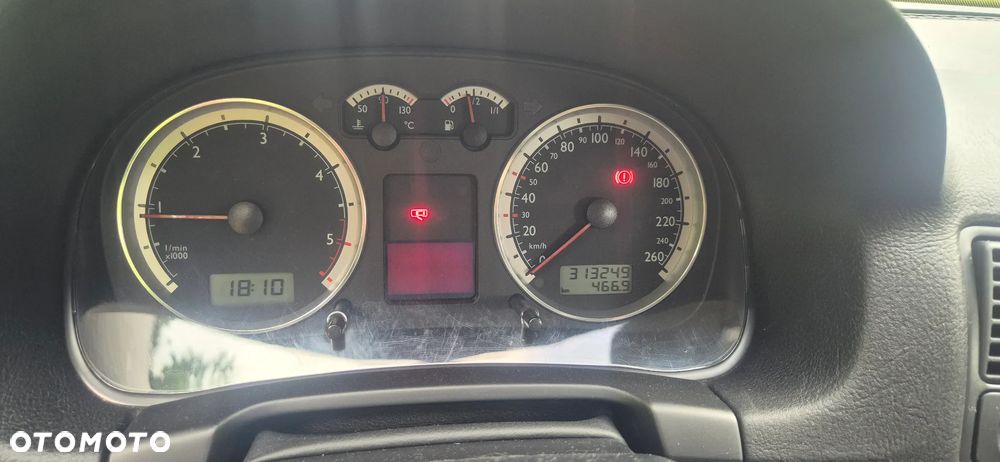 Volkswagen Golf - 18