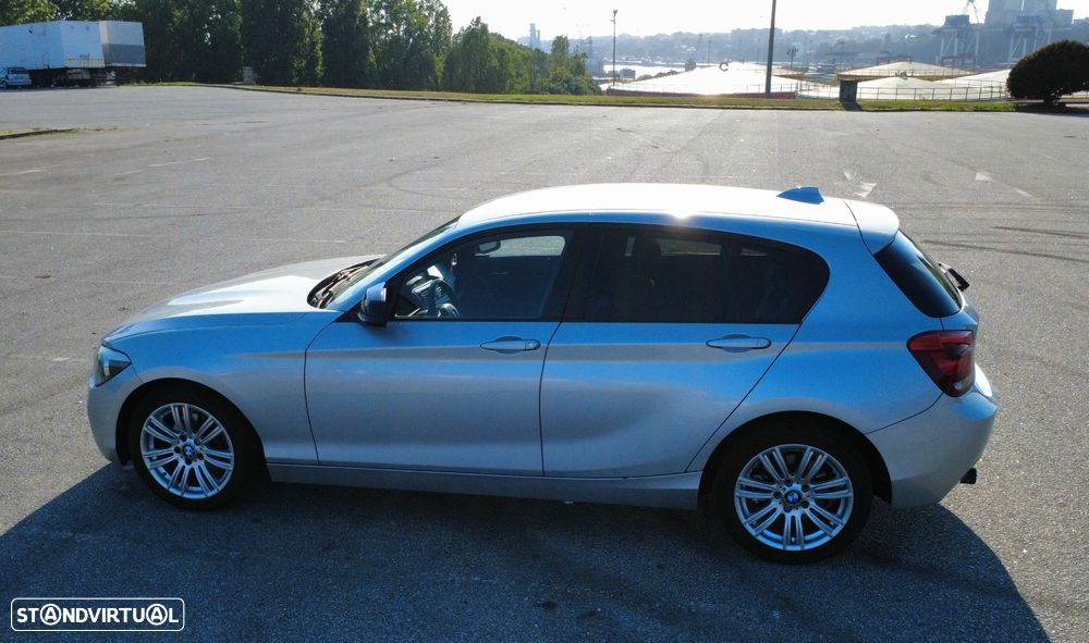 BMW 120 d Sport Line - 4