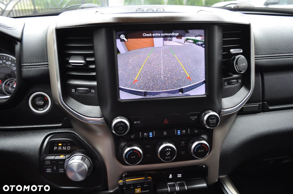 RAM 1500 5.7 Crew Cab Laramie - 22