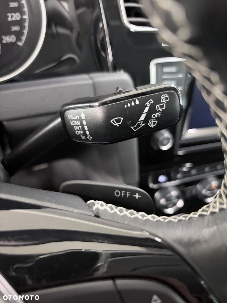 Volkswagen Golf 2.0 TDI (BlueMotion Technology) DSG Comfortline - 14