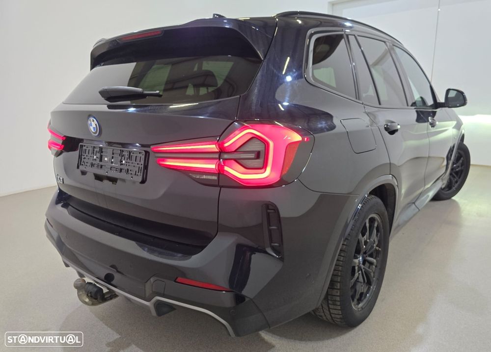 BMW iX3 - 5