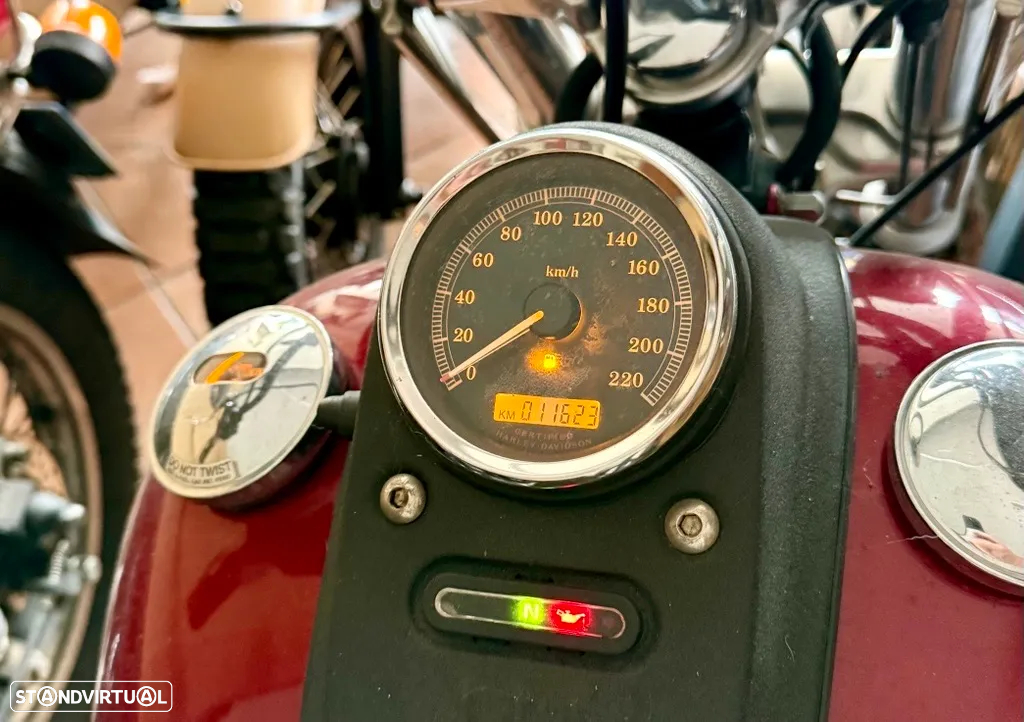Harley-Davidson Street DYNA STREET BOB - 4