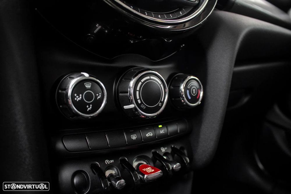 MINI 5 Portas Cooper D - 24