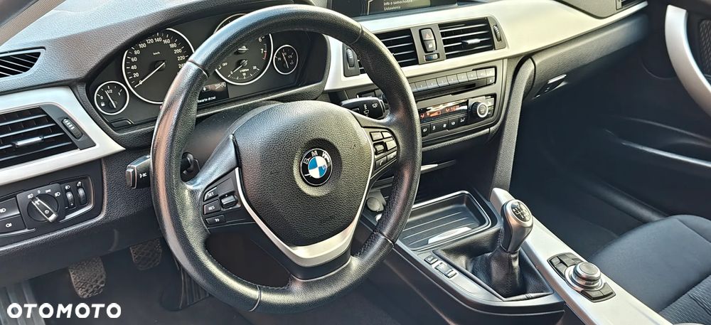 BMW Seria 3 316i Sport Line - 13