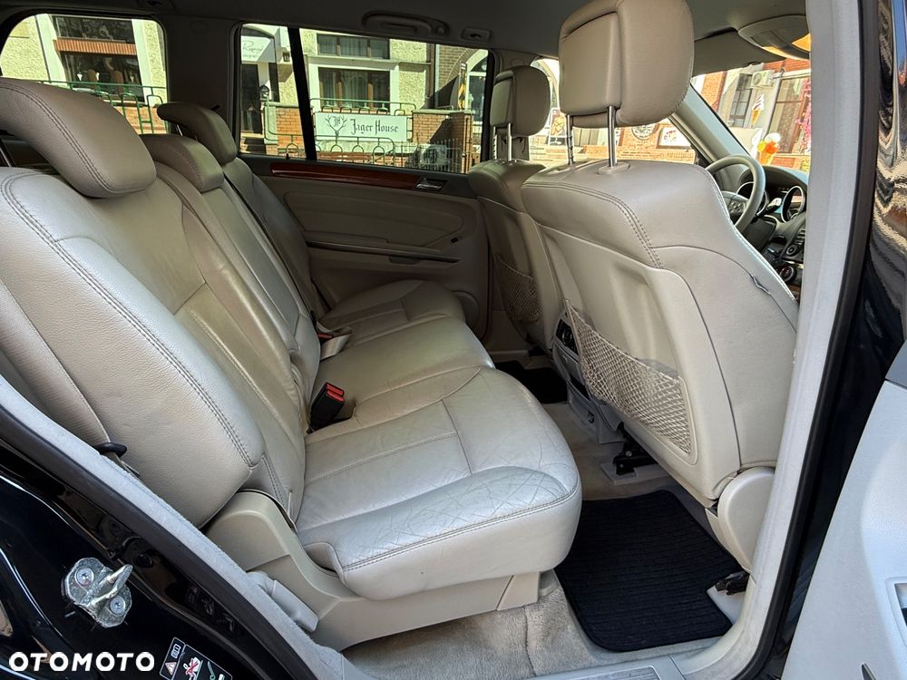 Mercedes-Benz GL 320 CDI 4Matic 7G-TRONIC - 22