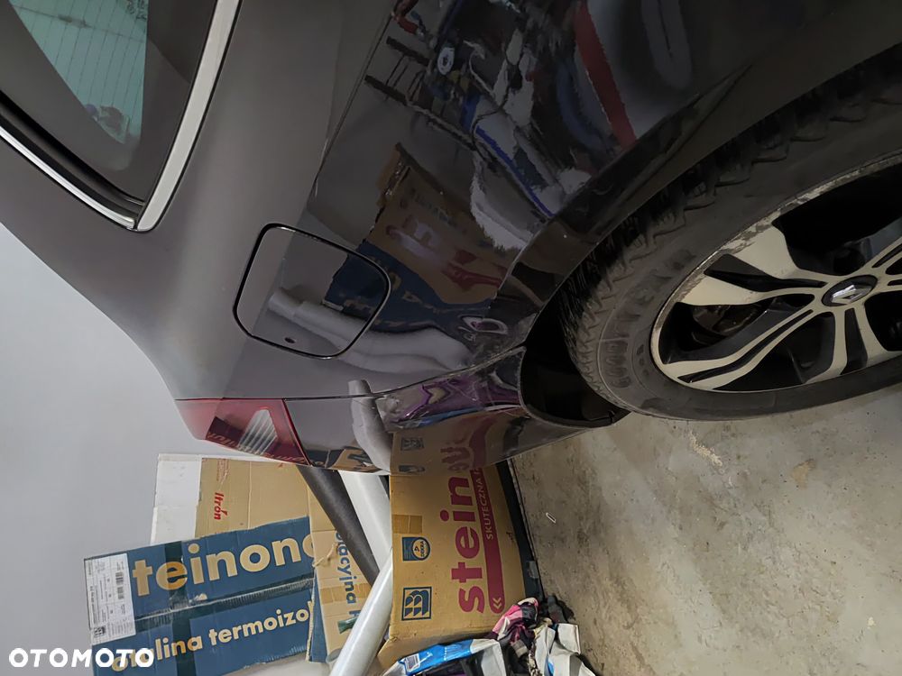 Renault Laguna dCi 150 FAP Start-Stop GT - 20