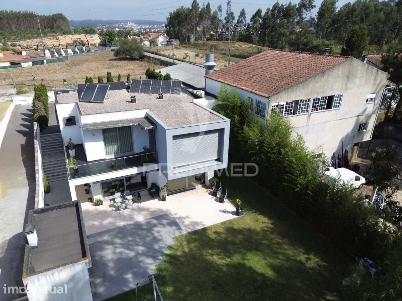 Magnífica Moradia T3+1 – Prestígio e Tranquilidade nos arredores de... - Grande imagem: 2/40