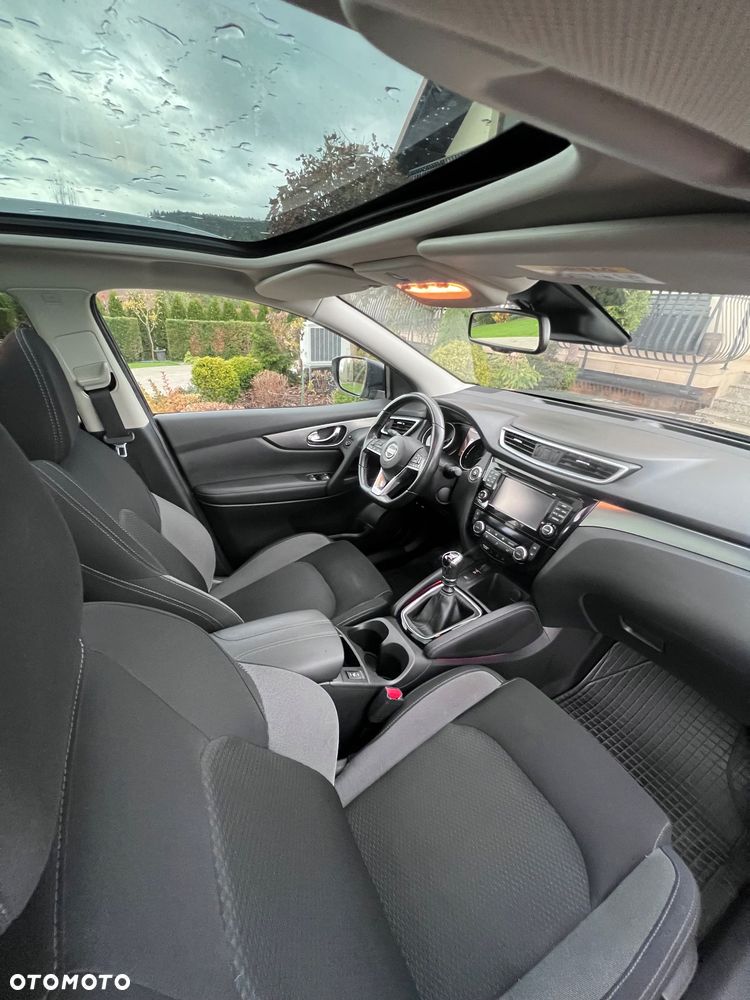 Nissan Qashqai 1.3 DIG-T N-Connecta - 19
