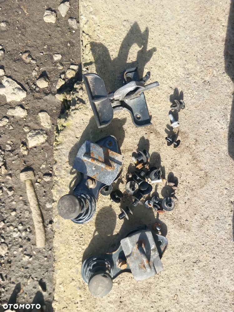 Wygłuszenie kratki maski W164 - 6