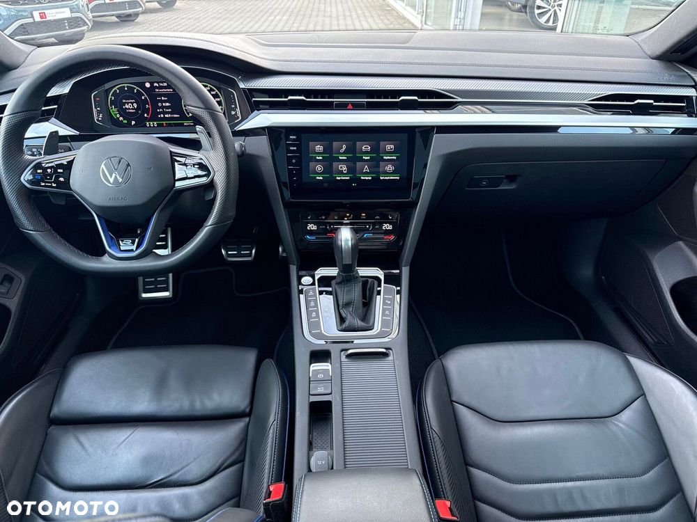 2023 Volkswagen Arteon Shooting Brake, photograph 10