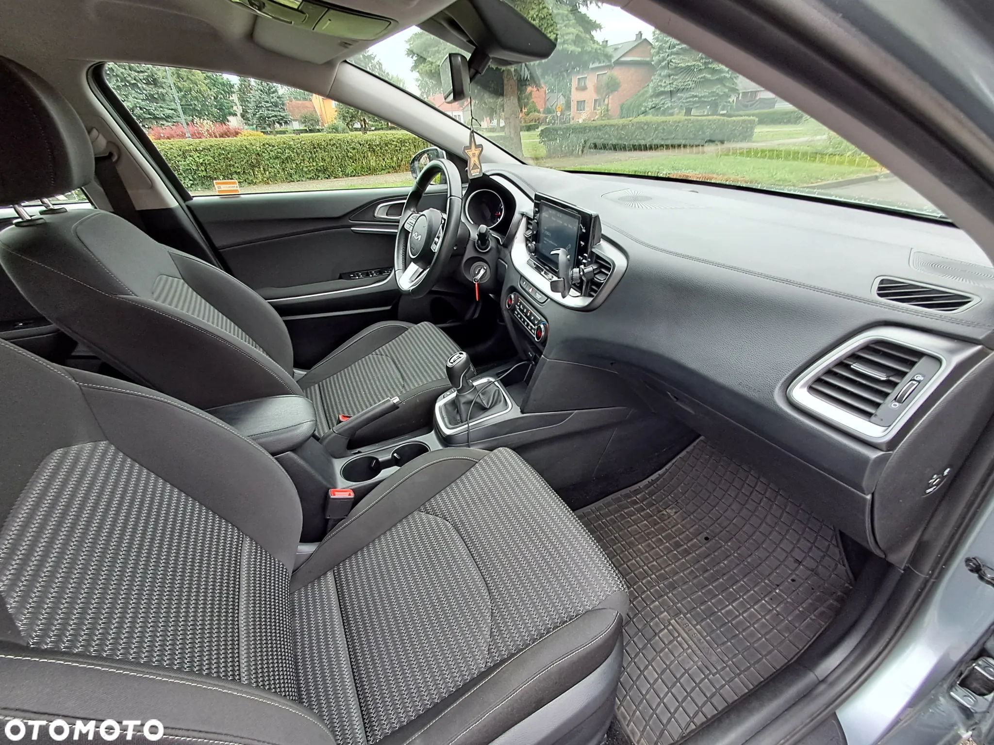 Kia Ceed 1.5 T-GDI M - 19